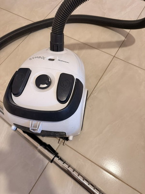 Rohnson R1190 Symbol vacuum cleaner, 1.8L, 700W, bag collection