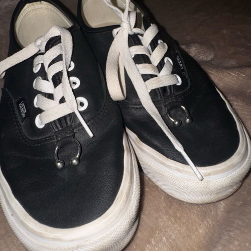 Vans leather athletic shoes like new, size 37, black