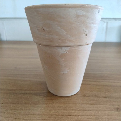 Clay flowerpot planter like new, 13 cm diameter, 16 cm height