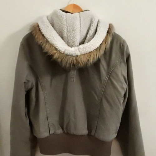 Khaki jacket militaire style with faux fur hood, size XL, like new