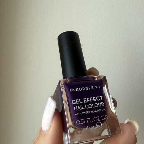 Korres Gel Effect Nail Colour no.75 deep purple polish