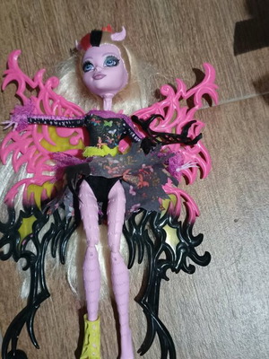 Monster High Bonita Femur σαν καινούργιο, λείπει το ένα παπούτσι