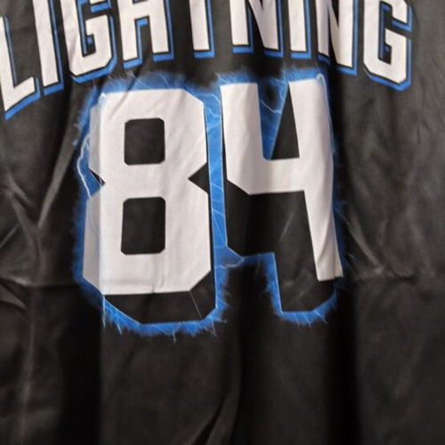 Metallica football t-shirt large new, black polyester