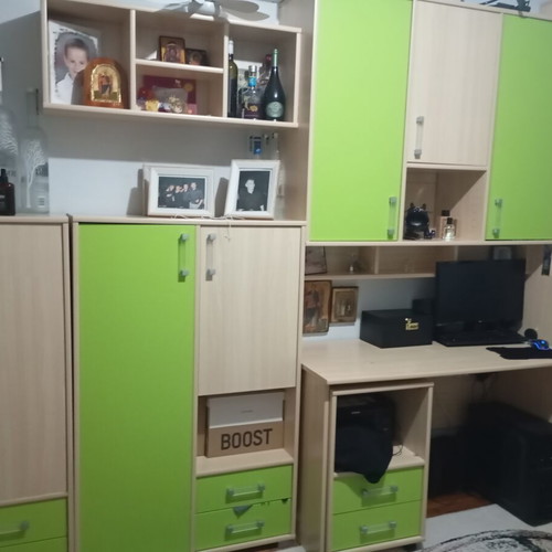 Office furniture set with multiple storage compartments
