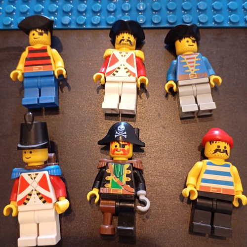 Lego Pirates 6279 set like new, complete without instructions or box