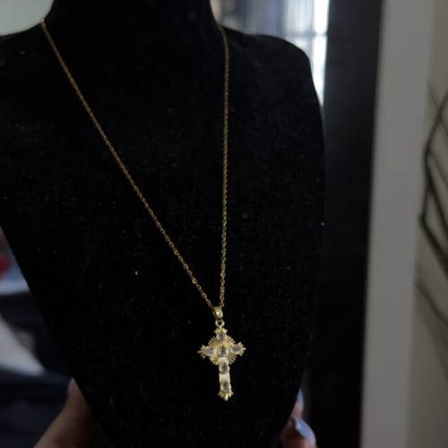 Gold cross with diamonds new
