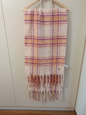 Roxy scarf like new, multicolored