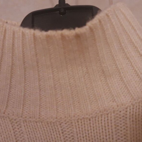 DKNY unisex knitted sweater with high collar used, off white