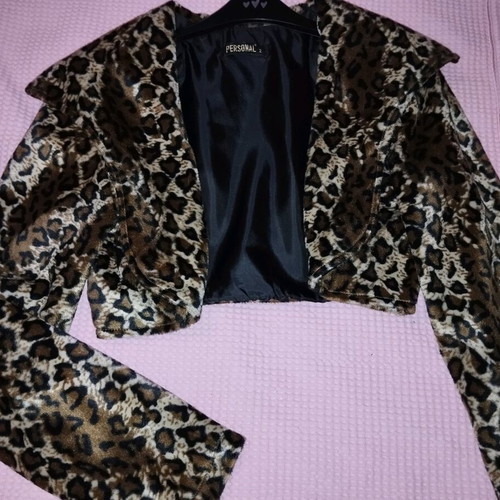 Bolero tigre like new with fur outside, size S-M