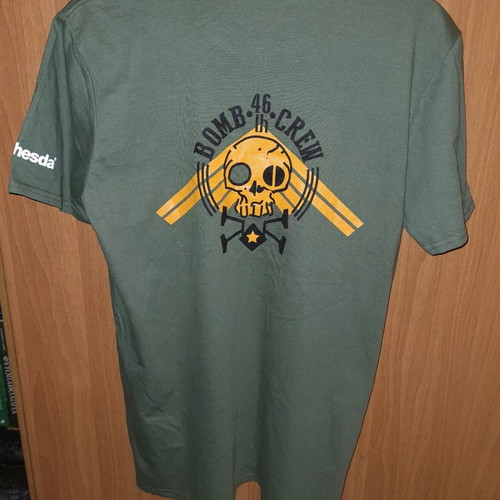 Deathloop collectible green medium size t-shirt like new