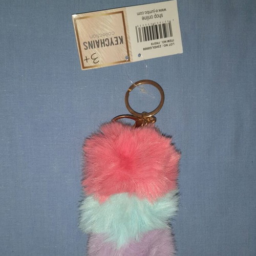 GOGOPO Fluffy Pastel Keychain new with tag