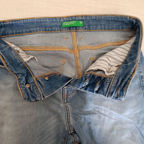 United Colors of Benetton men's pants used, blue denim and beige chino, size M
