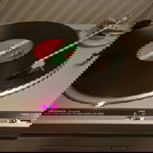 Technics SL-Q300 Quartz Direct Drive πικάπ σαν καινούργιο