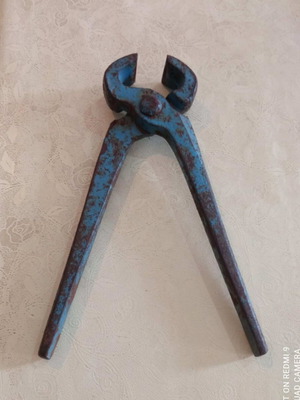 Tanalias pliers used, 21 cm, blue painted, old