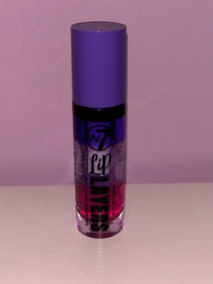 Lip oil W7 new, gentle lip oil with glossy finish