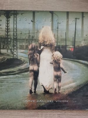 Soul Asylum Grave Dancers Union vinyl used, original 1992 pressing