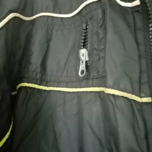 Γυναικείο μπουφάν Attrattivo μεταχειρισμένο, αδιάβροχο, μαύρο, μέγεθος M