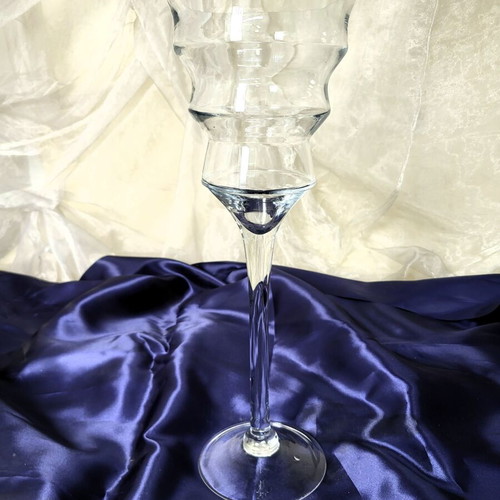 Impressive tall glass vase like new, decorative candle holder