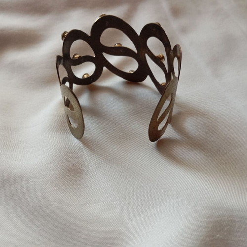 Choker bracelet gold bronze with nine white stones, like new
