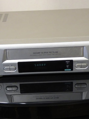 Sharp VC-M331 VHS Video Player μεταχειρισμένο, κλασικό retro μοντέλο