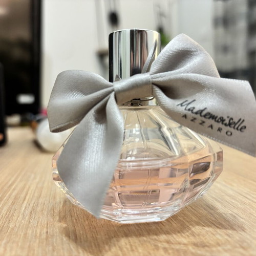 Mademoiselle Azzaro Eau de Parfum like new, elegant fruity floral scent