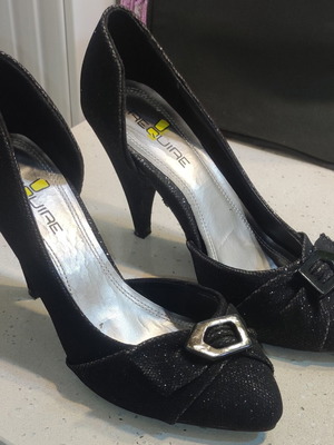 Require glitter fabric black pumps size 37 used