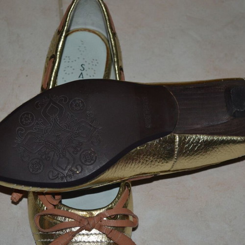 Sachelle ballerinas gold like new, size 37