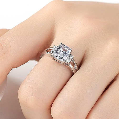 Ring with white zircon new, silver metal with rhodium plating