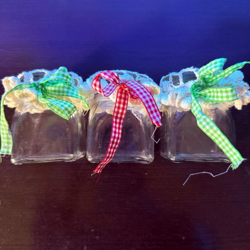 Set of 3 airtight jars with handmade crochet covers and ribbons