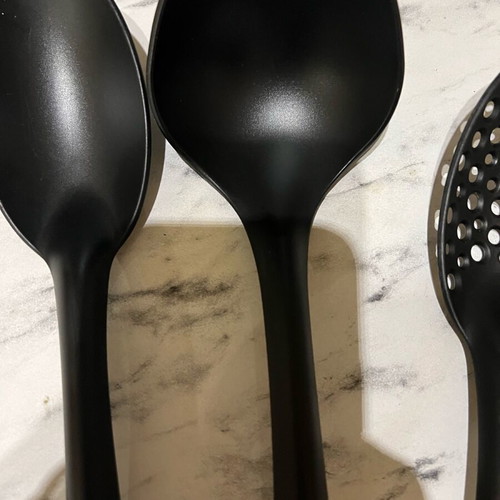 Set of 3 different spoons hard plastic like new, black