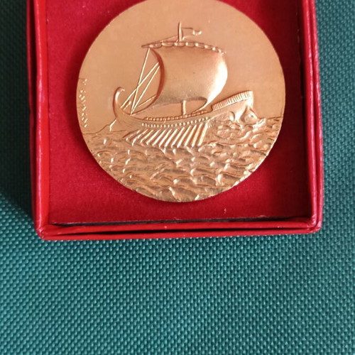 Collectible Three Quarter Ton World Championship Medal Greece 1989 like new