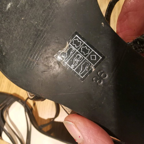 Leather black sandals used, size 36, missing heel cap