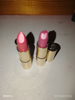 Oriflame lipstick like new in pink and coral shades