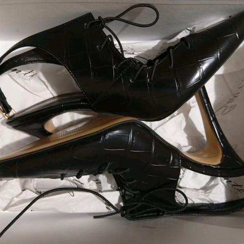 Sante pumps new, size 39, black leather, 10 cm heel with laces
