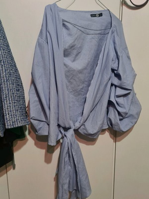 Blue shirt like new, size S UK 8