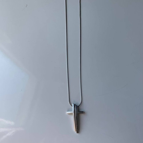 Unique cross consisting of 2 pieces with 23cm chain and 5cm cross