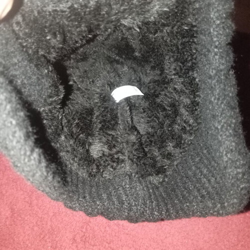 Black hat with ear coverage and fur lining new