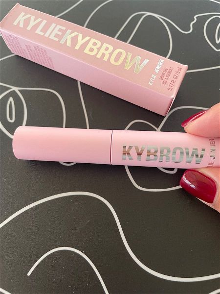  kenourio Kylie Cosmetics brow gel!