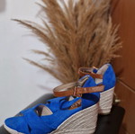 Women's platforms new, size 38