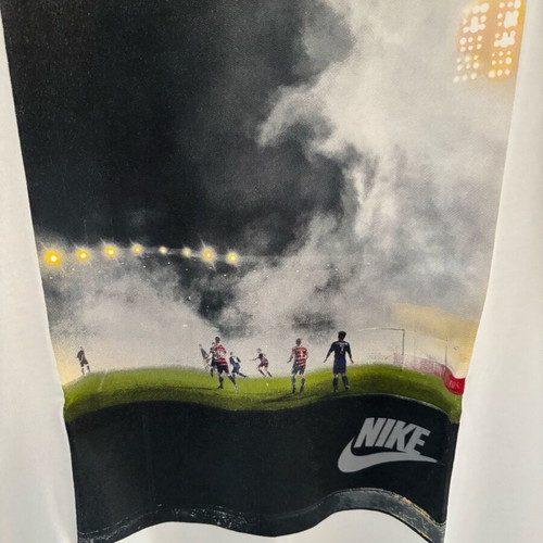 Nike t-shirt white, size L, like new