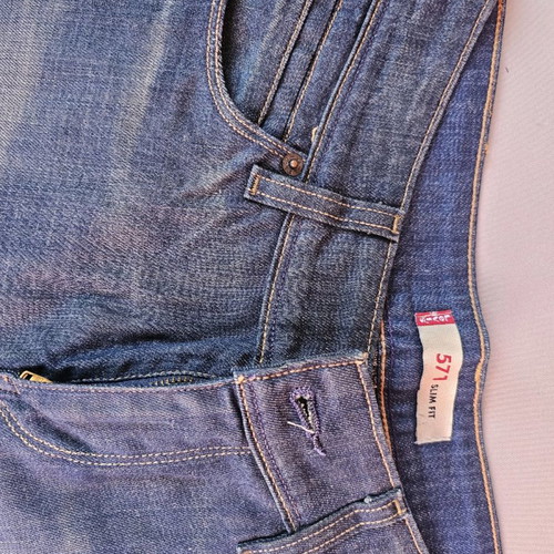LEVI'S women's jeans like new XL