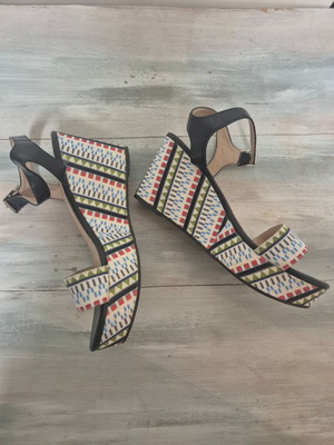 Axel colorful platform shoes size 40 like new