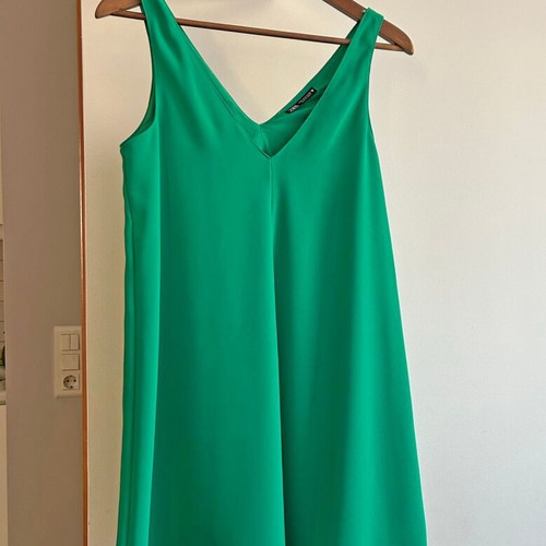 Zara mini dress in A-line green like new