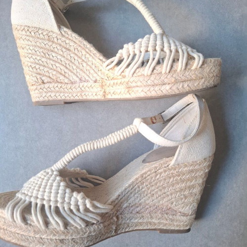 Oysho Beige Knitted Espadrille Wedges used, rope platform heel