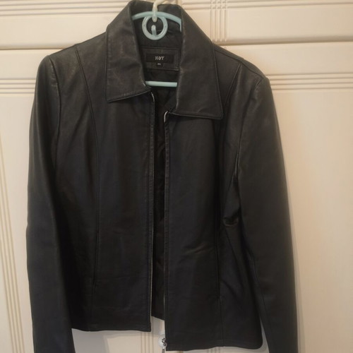 H&Y women's black leather jacket, size M/L