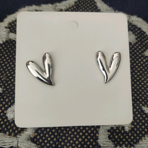 Heart earrings new