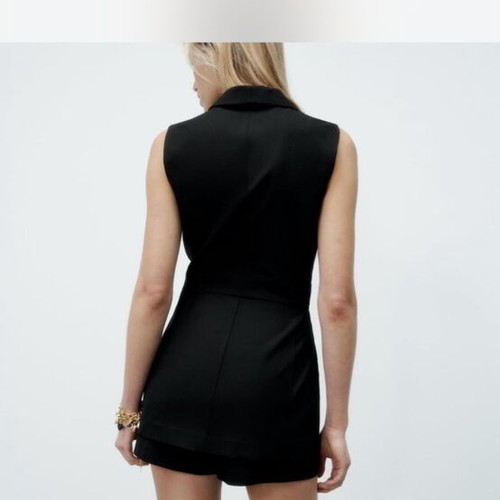 Zara sleeveless vest with shorts, new, black, size M