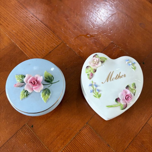 Jewelry boxes like new, set of 2 pieces
