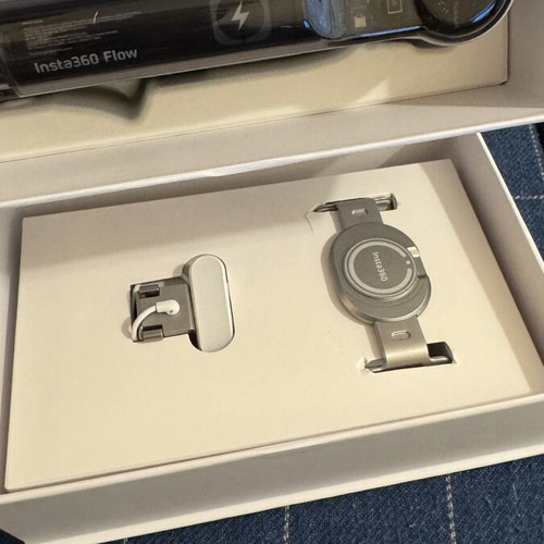 Insta360 Flow Creator Kit new, smartphone stabilizer gimbal