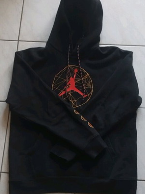 Jordan hoodie used, medium size, colorful